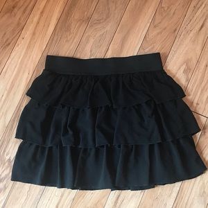 Byer Girl Black Ruffled Skirt Large (12-14)